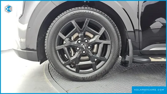 KIA CARNIVAL 9-SEATER GRAVITY