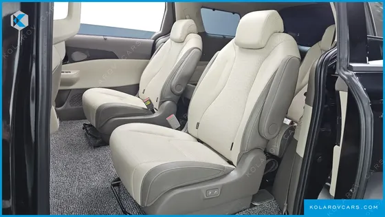 KIA CARNIVAL 9-SEATER GRAVITY