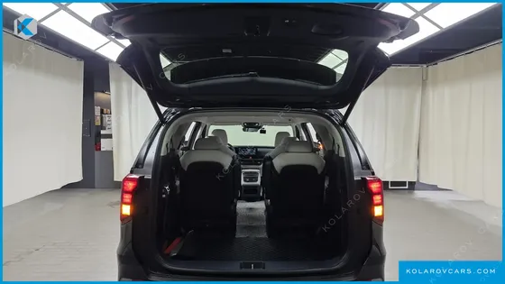 KIA CARNIVAL HEV 9SEATER SIGNATURE