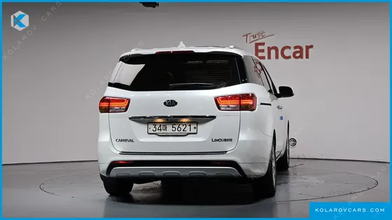 KIA CARNIVAL 7-SEATER LIMOUSINE