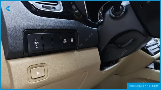 KIA CARNIVAL 7-SEATER LIMOUSINE
