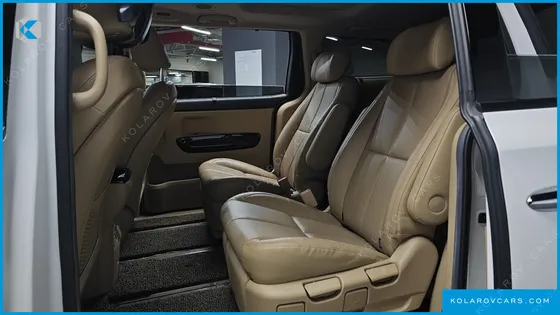 KIA CARNIVAL 7-SEATER LIMOUSINE