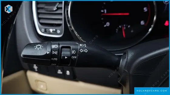 KIA CARNIVAL 7-SEATER LIMOUSINE
