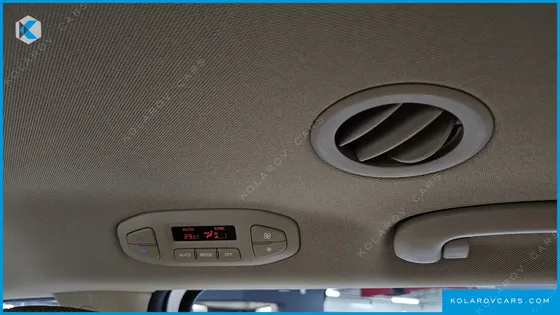 KIA CARNIVAL 7-SEATER LIMOUSINE