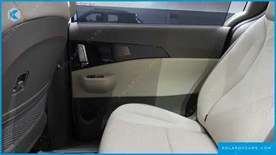 KIA CARNIVAL HEV 9SEATER SIGNATURE