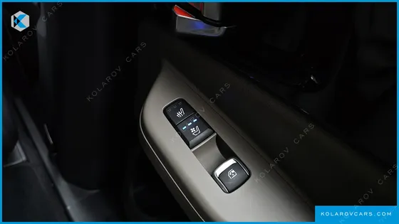 KIA CARNIVAL HEV 9SEATER SIGNATURE