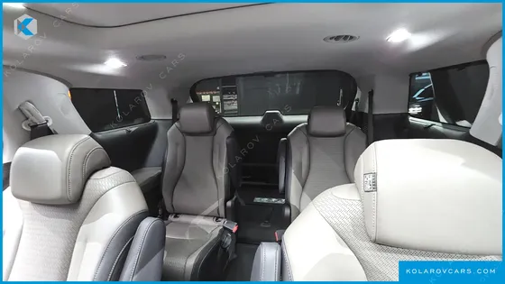 KIA CARNIVAL HEV 9SEATER SIGNATURE