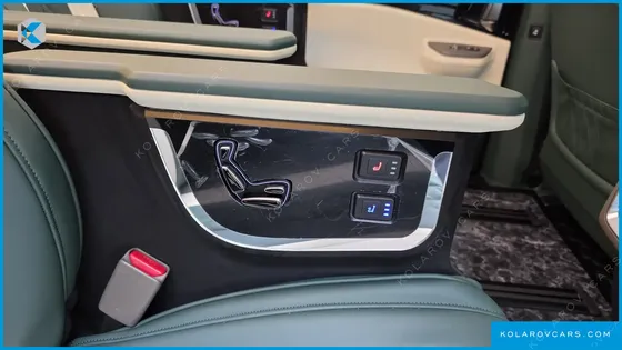 KIA CARNIVAL GASOLINE 9-SEATER HI LIMOUSINE (7-SEATER LIMOUSINE(SPECIAL VEHICLE)