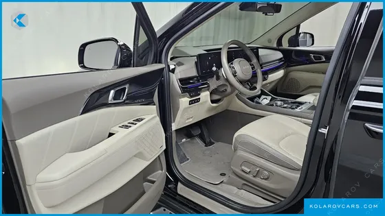 KIA CARNIVAL GASOLINE 4-SEATER HI LIMOUSINE