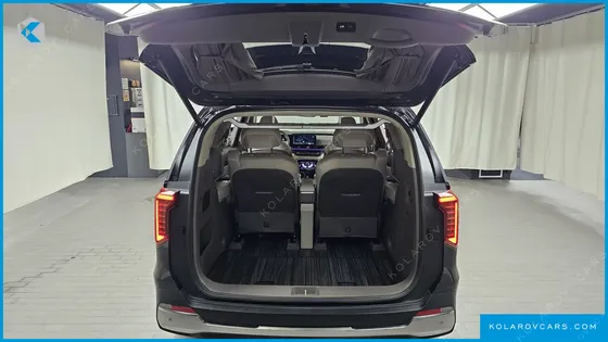 KIA CARNIVAL GASOLINE 4-SEATER HI LIMOUSINE
