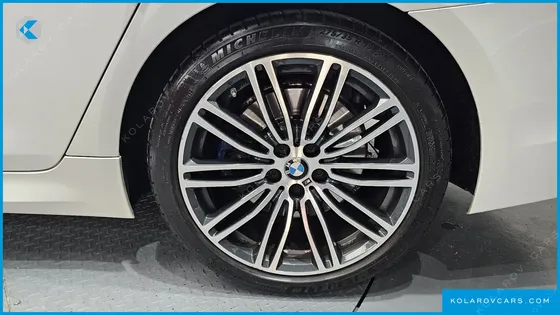 BMW 5 SERIES 530I XDRIVE M SPORT PACKAGE PLUS