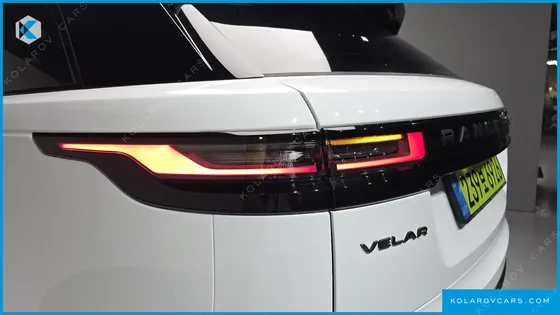 LAND ROVER RANGE ROVER VELAR 3.0 P400 DYNAMIC HSE