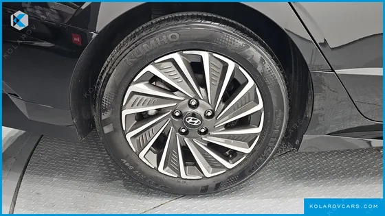 HYUNDAI SONATA EXCLUSIVE
