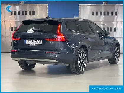 VOLVO V60 B5 ULTIMATE AWD