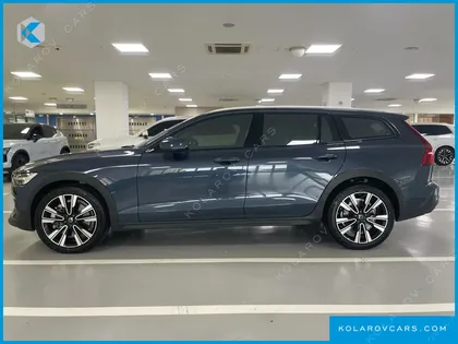 VOLVO V60 B5 ULTIMATE AWD