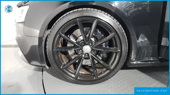 AUDI RS5 4.2 FSI QUATTRO