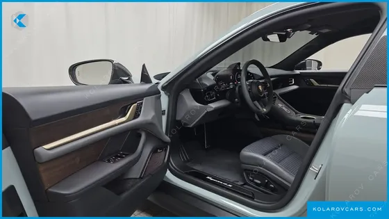 PORSCHE TAYCAN 4S