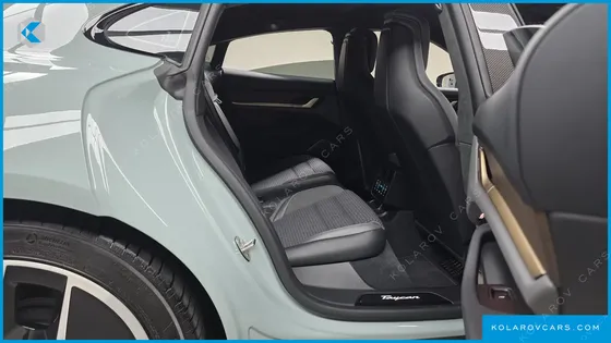 PORSCHE TAYCAN 4S