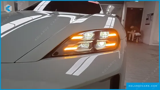 PORSCHE TAYCAN 4S