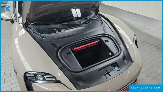 PORSCHE TAYCAN BASE