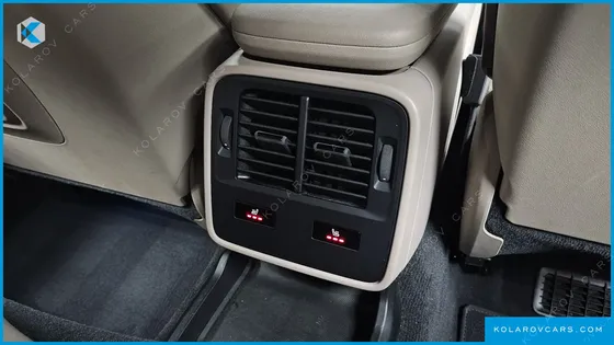 PORSCHE TAYCAN BASE