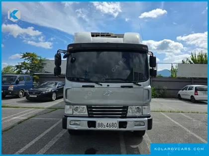 HYUNDAI MEGA TRUCK GOLD