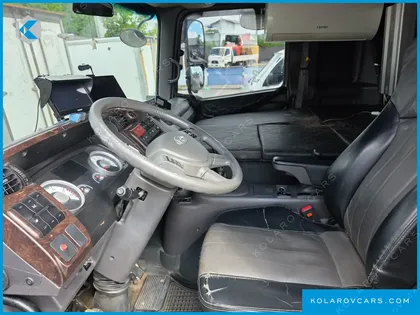 HYUNDAI MEGA TRUCK GOLD