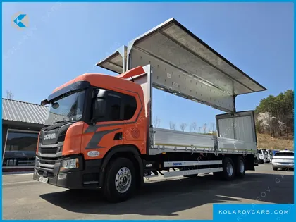 HYUNDAI MEGA TRUCK GOLD