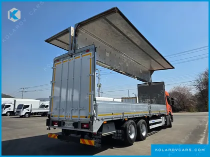 HYUNDAI MEGA TRUCK GOLD