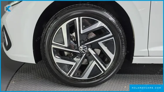 VOLKSWAGEN JETTA 1.5 TSI PRESTIGE