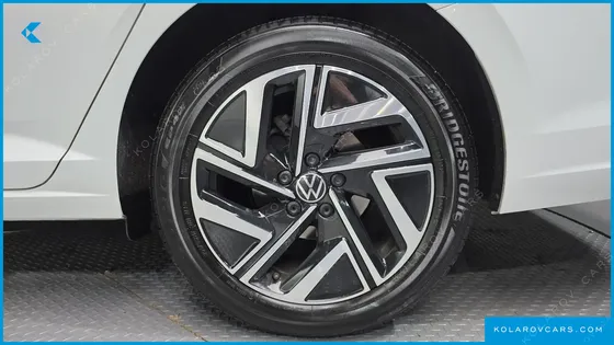 VOLKSWAGEN JETTA 1.5 TSI PRESTIGE