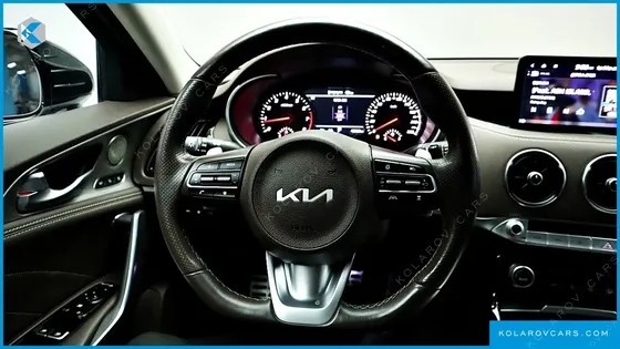 KIA STINGER 2.5 MASTERS
