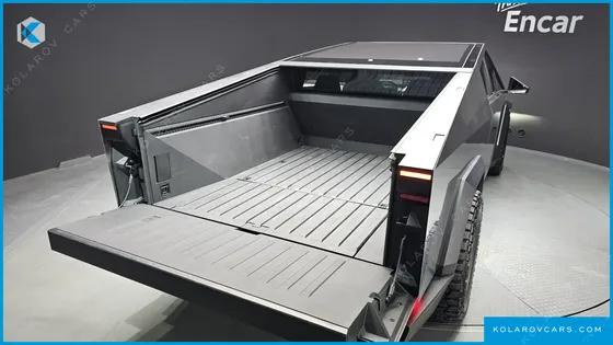 TESLA CYBERTRUCK AWD