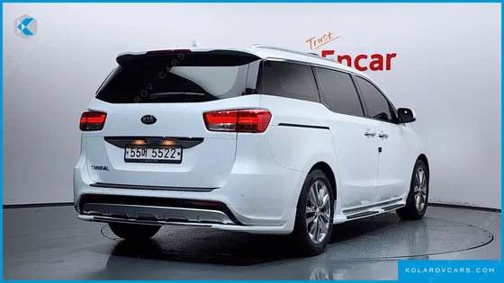 KIA CARNIVAL 9-SEATER PRESTIGE