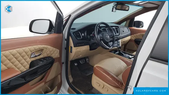 KIA CARNIVAL 9-SEATER PRESTIGE