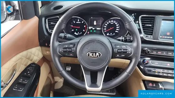 KIA CARNIVAL 9-SEATER PRESTIGE