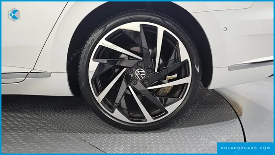 VOLKSWAGEN ARTEON 2.0 TDI R-LIINE 4MOTION