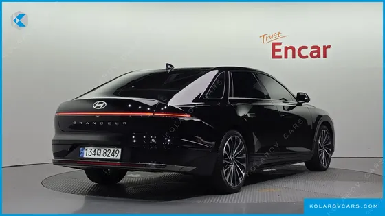 HYUNDAI GRANDEUR 2,5 GASOLINE 2WD