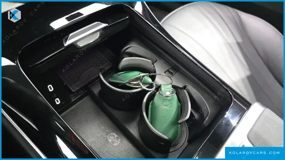 MERCEDES EQE EQE350+