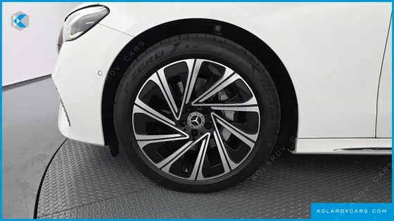 MERCEDES E-CLASS E300 4MATIC EXCLUSIVE