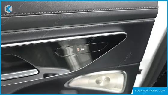 MERCEDES E-CLASS E300 4MATIC EXCLUSIVE