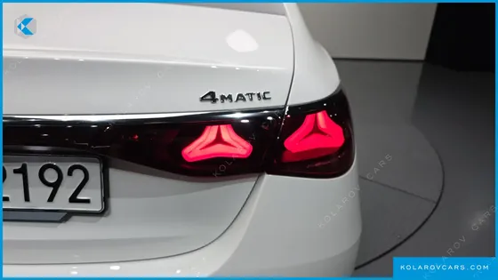 MERCEDES E-CLASS E300 4MATIC EXCLUSIVE