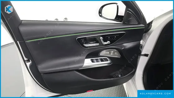 MERCEDES E-CLASS E300 4MATIC EXCLUSIVE