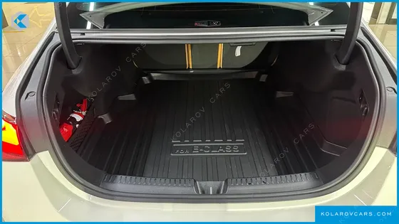 MERCEDES E-CLASS E300 4MATIC AMG LINE