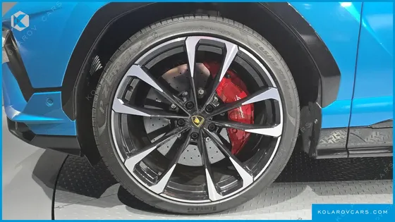 LAMBORGHINI URUS 4.0 V8 S