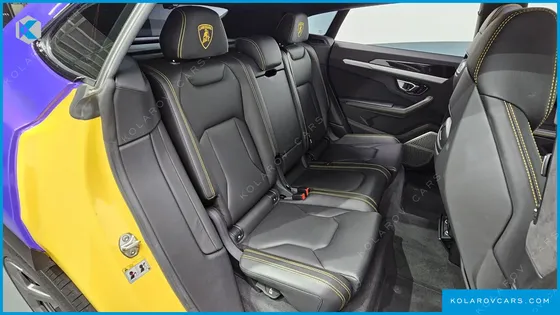 LAMBORGHINI URUS 4.0 V8