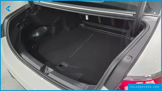 MERCEDES E-CLASS E200 AMG LINE