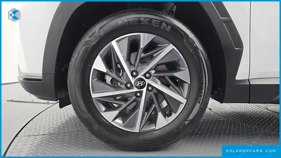 HYUNDAI TUCSON GASOLINE 1.6 TURBO 2WD