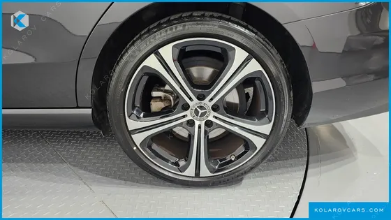 MERCEDES C-CLASS C300 4MATIC AVANTGARDE