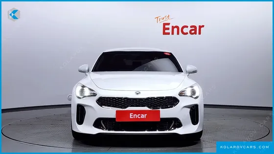 KIA STINGER 2.0 TURBO 2WD